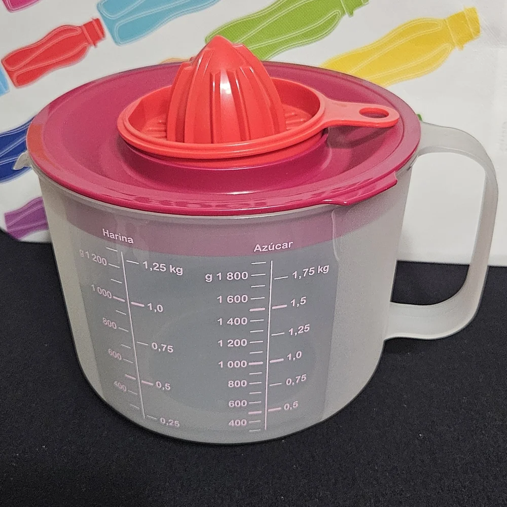 Multifunctional Red and White Kitchen Measuring Set